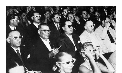 Peron en el Festival de Cine de Mar del Plata mirando una proyeccion 3D en el año 1954